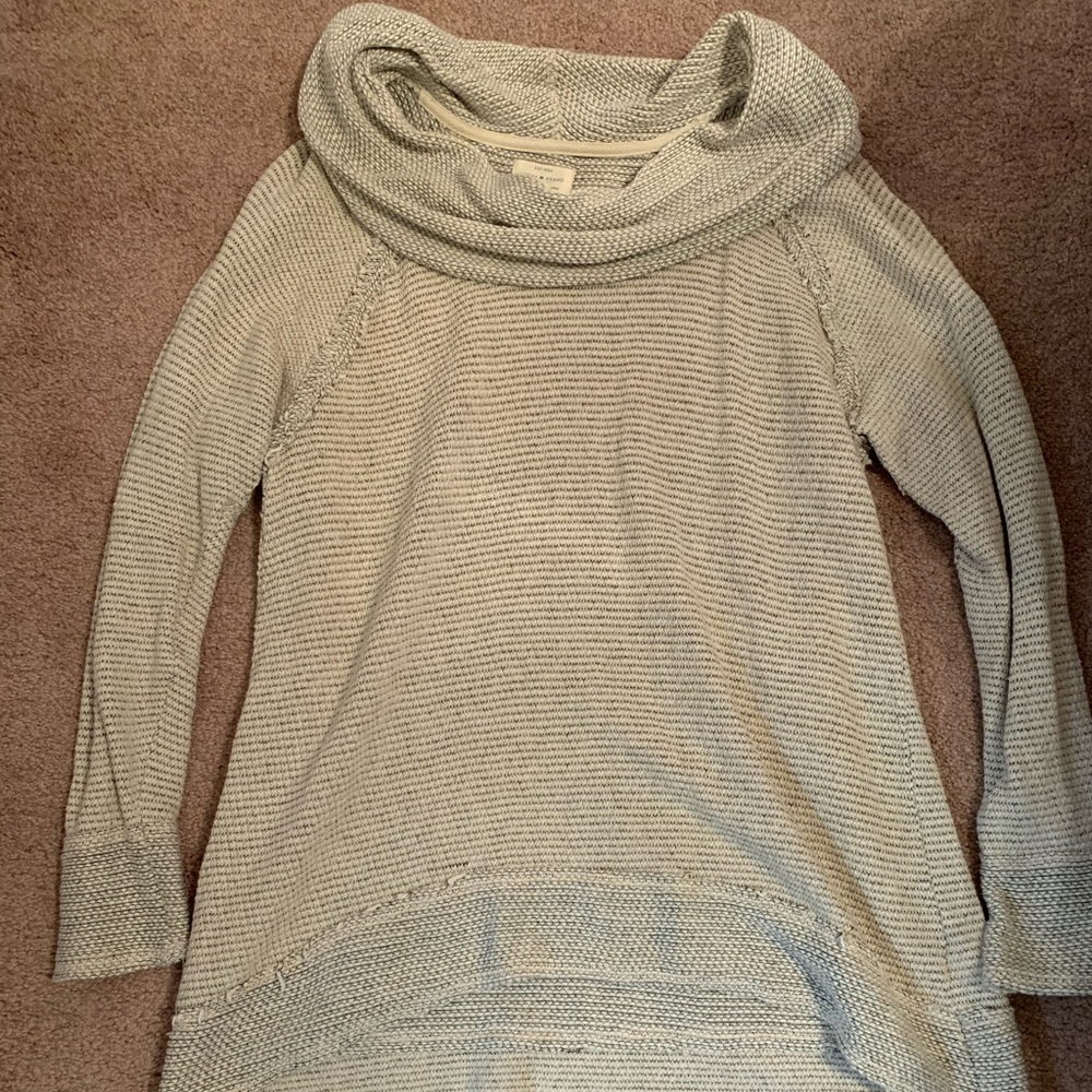 Lucky Brand sweatshirt